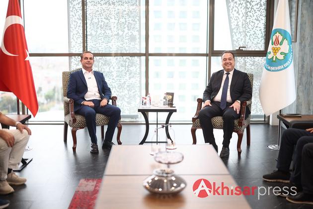 Zahit Beyazıt’tan Başkan Besim Dutlulu’ya Ziyaret
